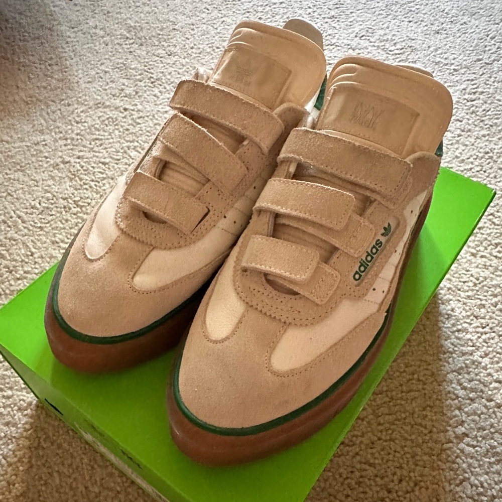 Ivy Park Adidas Super Sleek 3 Strap Velcro. Size 8 Womens